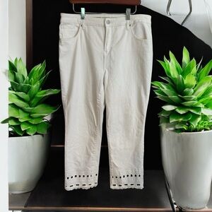 Chico's White‎ So Slimming 12 Girlfriend Crops Cut Out Fringe Pants